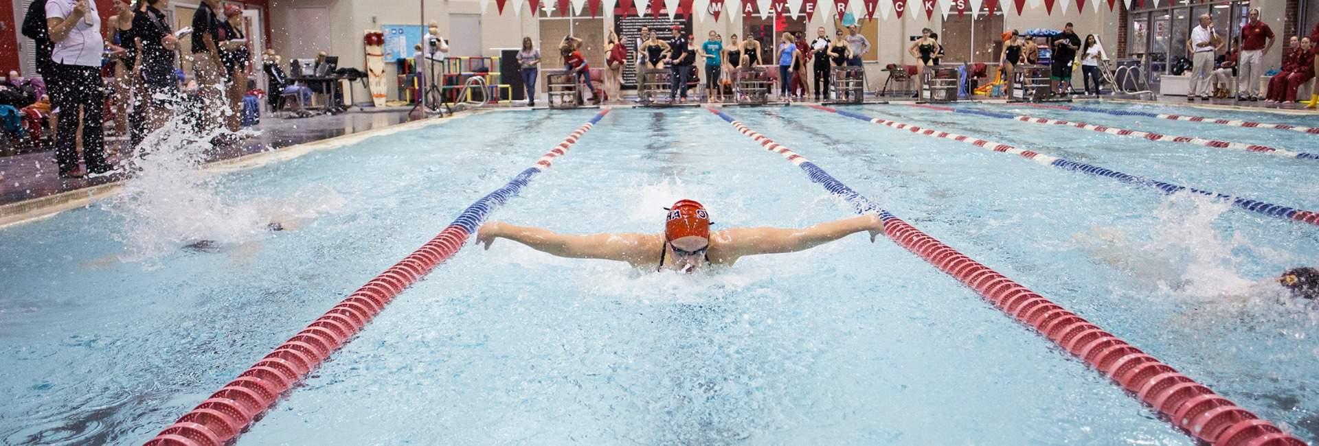 uno swim camp