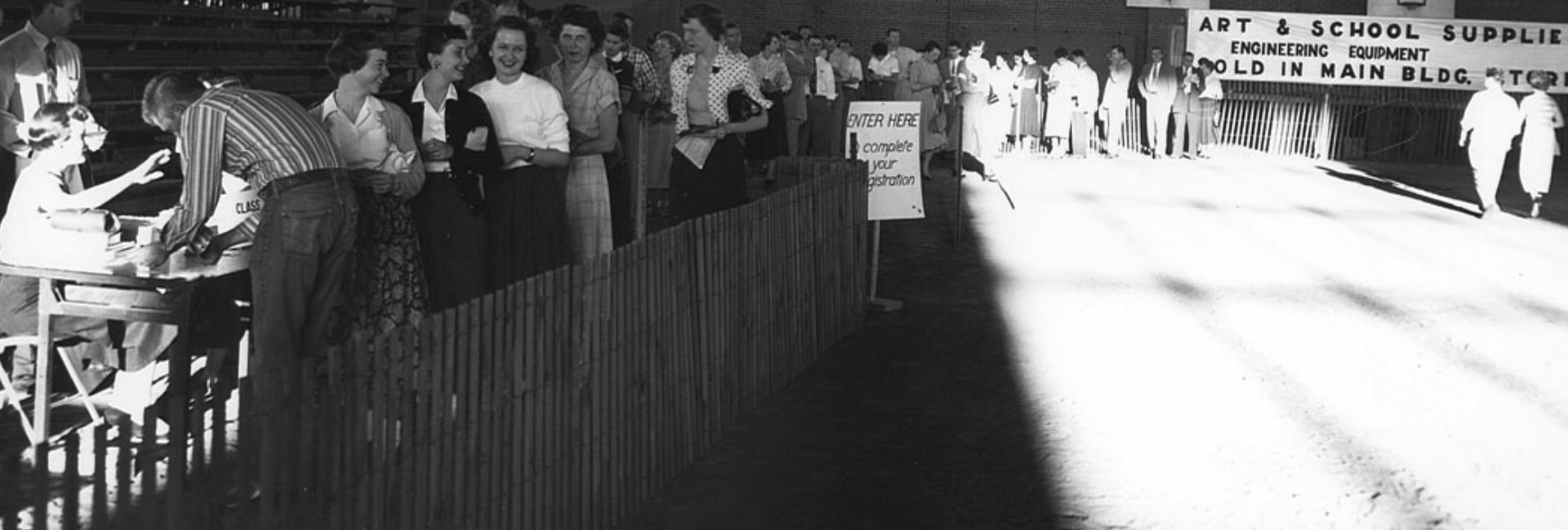 Students registering for classes at Sapp Fieldhouse in 1955