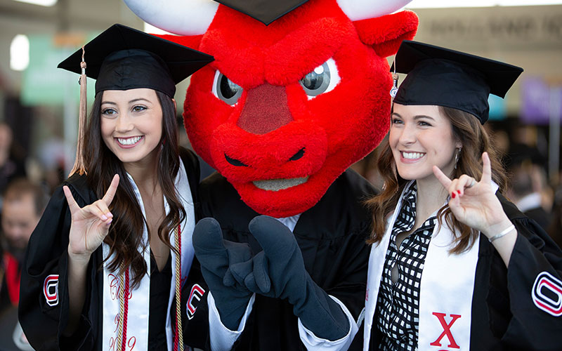 uno student at commencement