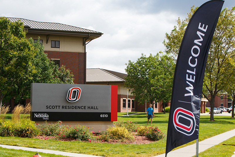 scott residence hall at uno