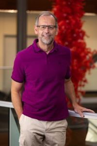 Paul van Vliet, headshot photo