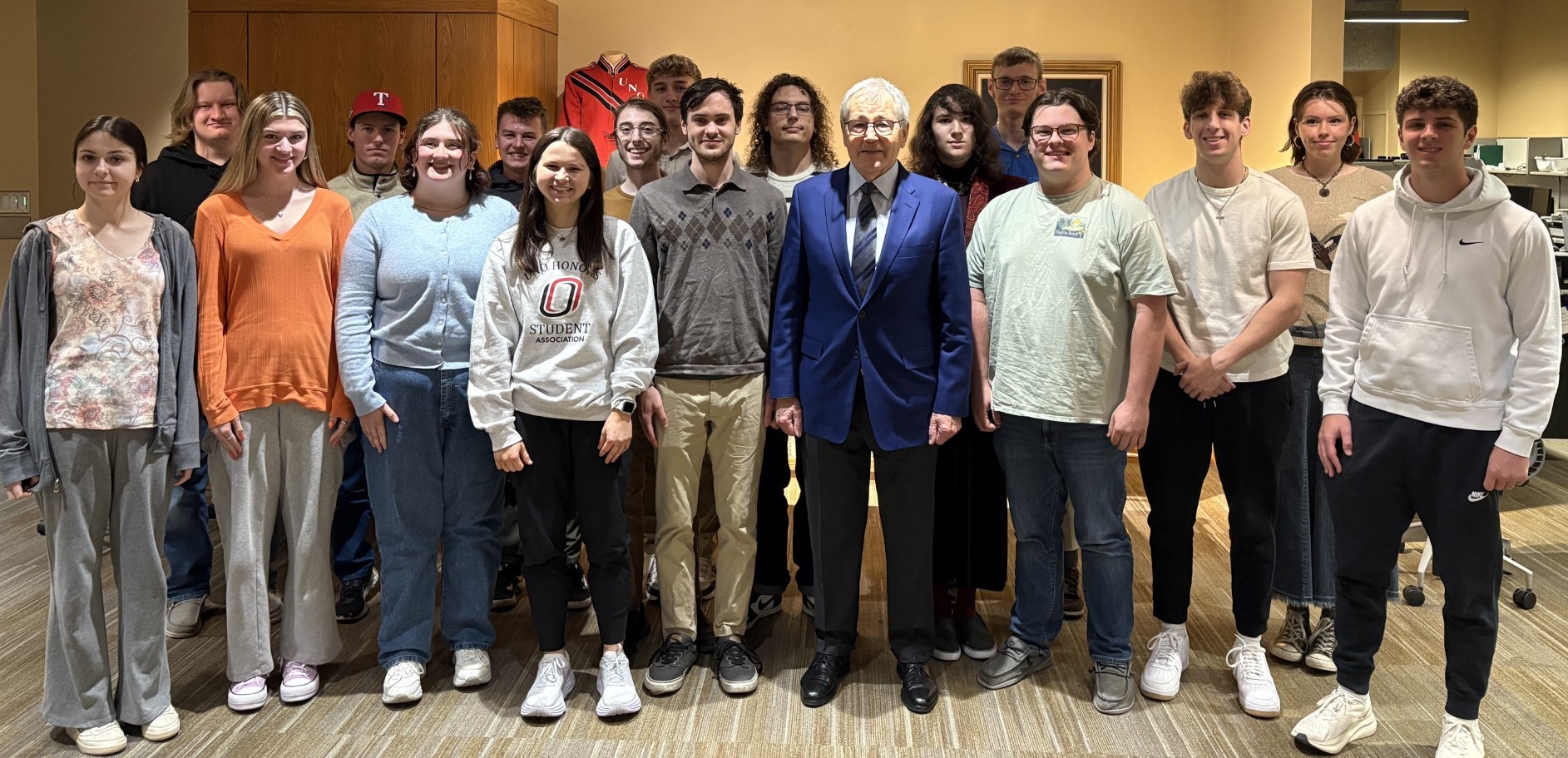 Honors Students at Museum