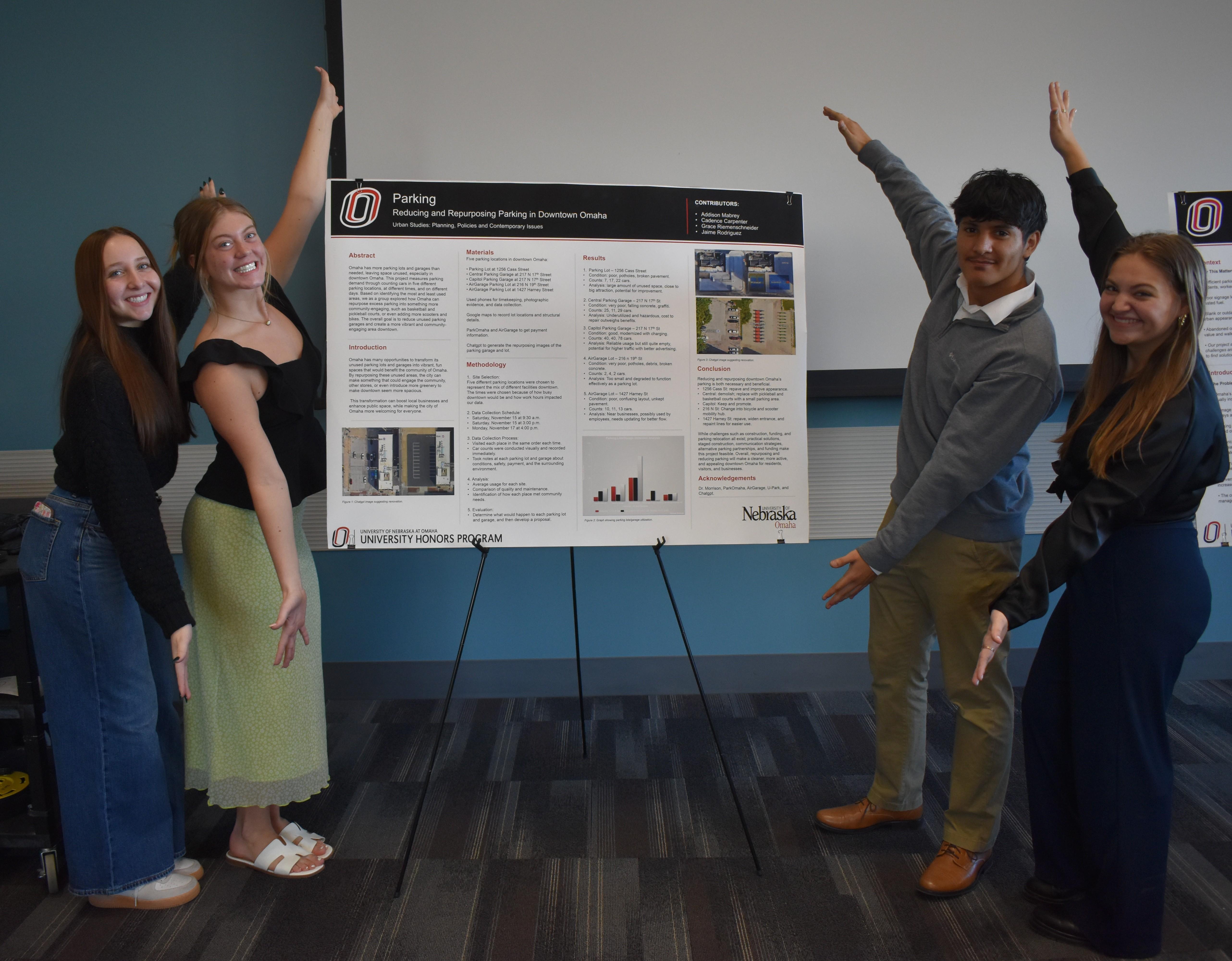 Honors Student Presenting Research