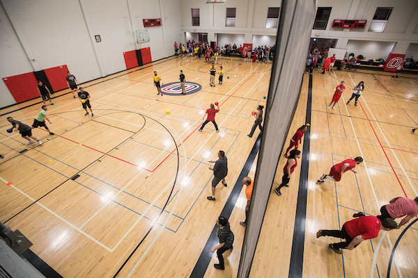 indoor courts in h&k.