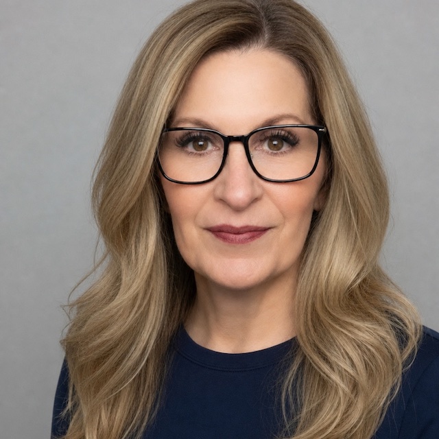 caroline vernon headshot