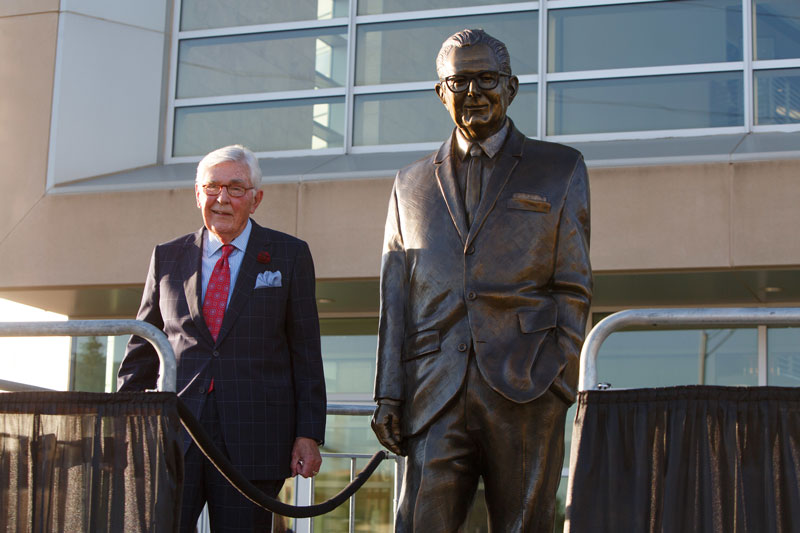 Al with Lucas statue