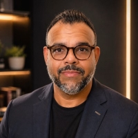 rushi patel headshot