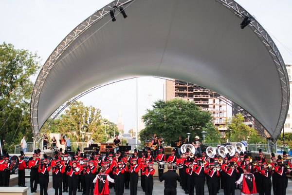 The Marching Mavs playing with Billy McGuigan