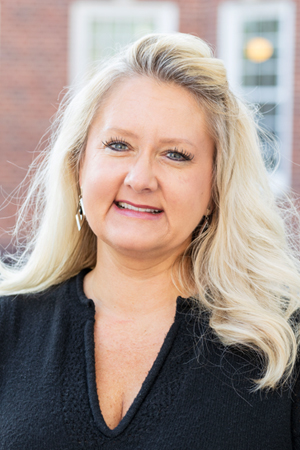 Dr. Chris Wilcoxen