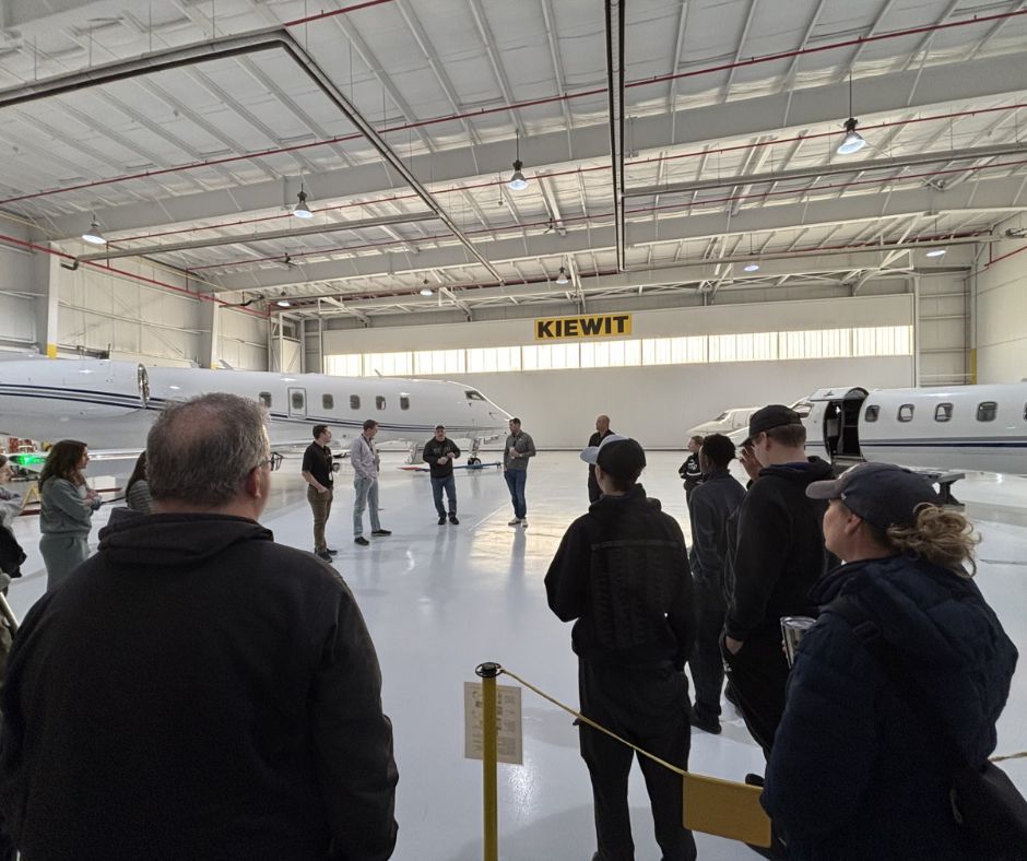 Students at Midwest Aviation