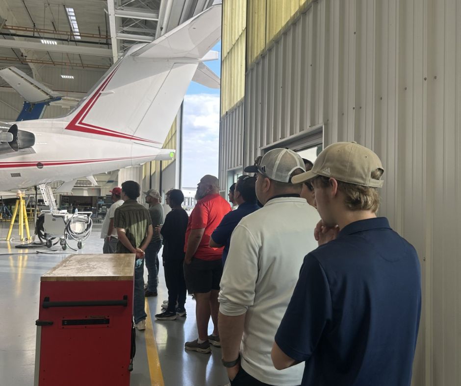 Students at Duncan Aviation