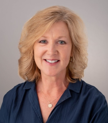 Mary Parker Headshot