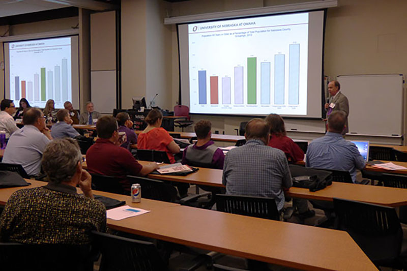 Jerry Deichert presenting population trend information at the 2015 Data Users Conference.