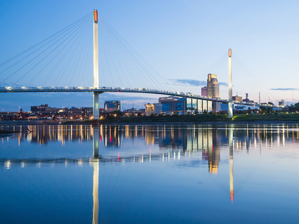 Bob Kerrey Pedestrian Bridge, Omaha 