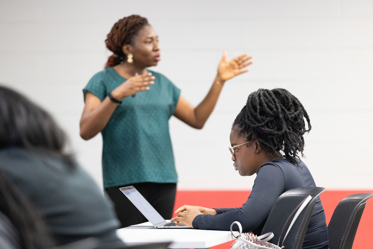 Ayo Olagoke engaging her class in discussion