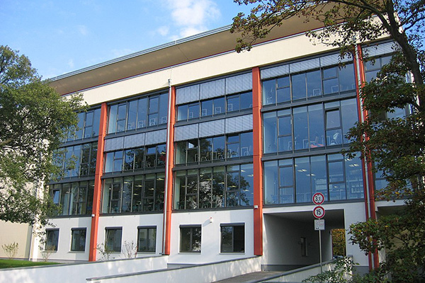 an image of Internationale Hochschule in Bad Honnef-Bonn; A.Savin, Wikipedia