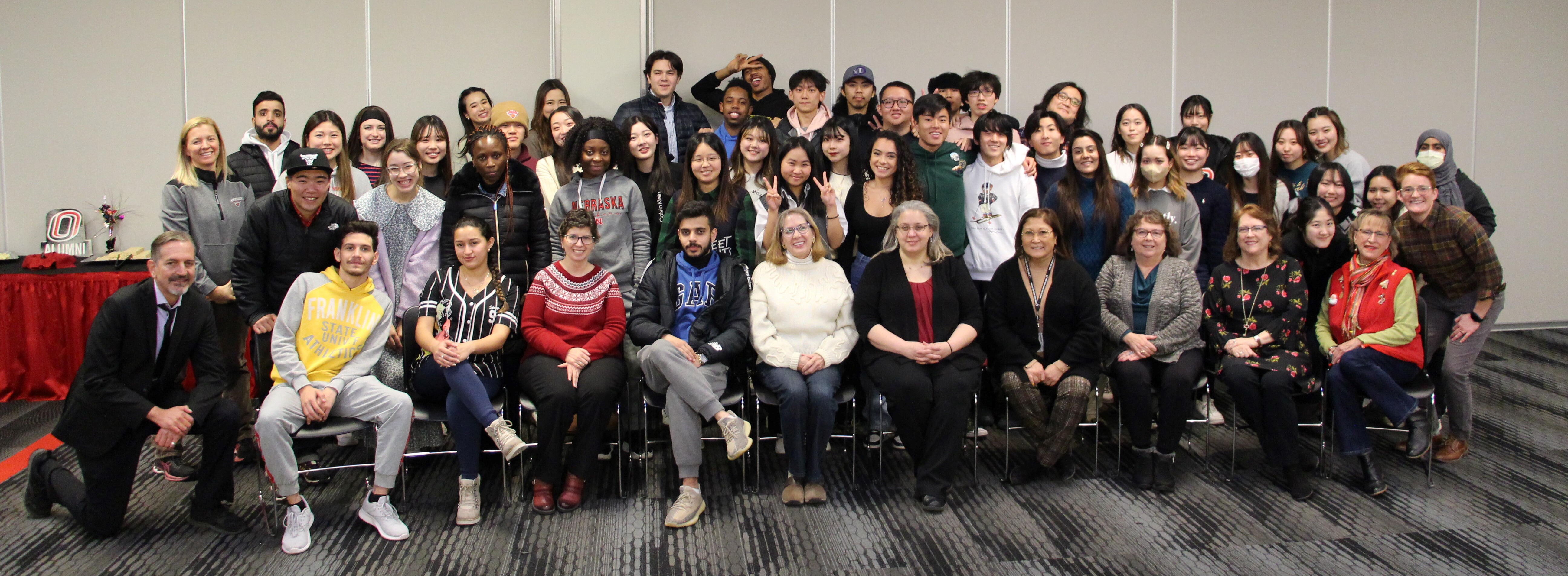 Group picture of teachers, students, and helpers at the ILUNO closing ceremony 2022