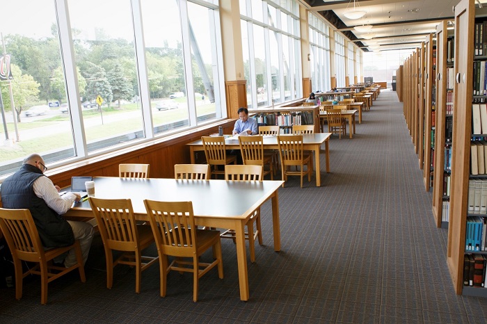 uno-library-study-space.jpg