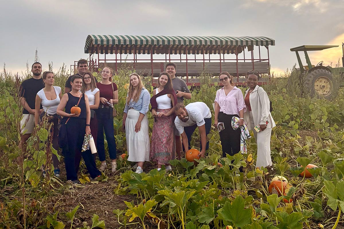 BOLD Fellows visit Vala's Pumpkin Patch