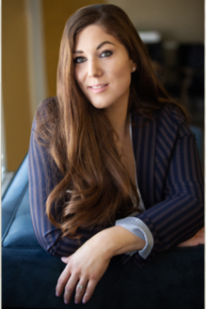 headshot-sizing-sarah.png