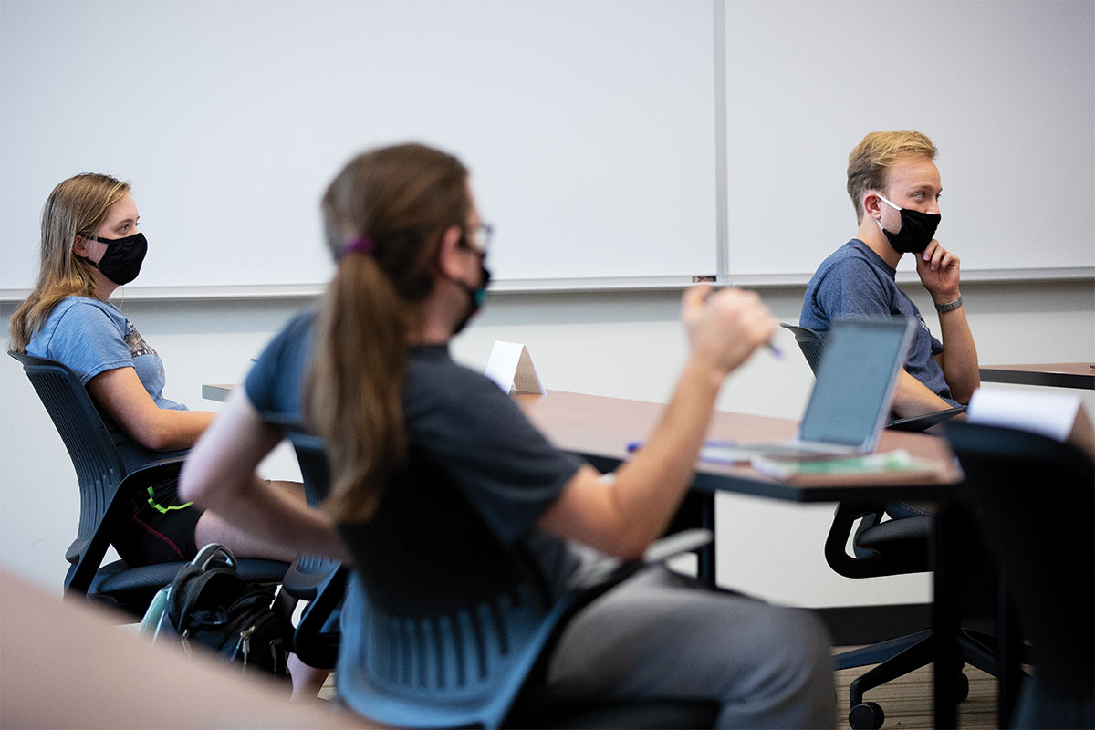 UNO students in class during COVID-19.