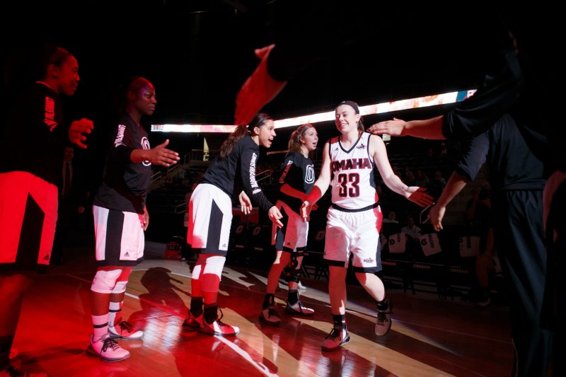 Uno basketball best sale roster