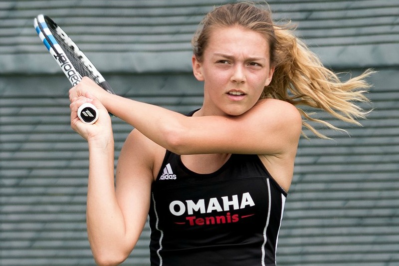 uno women's tennis