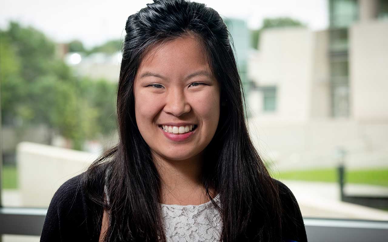 LeeAnna Lui, bioinformatics major at UNO