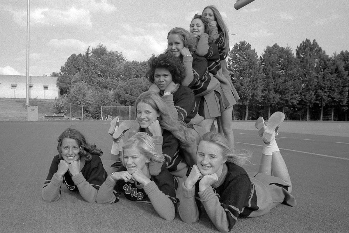 A cheerleader team photo from 1976.