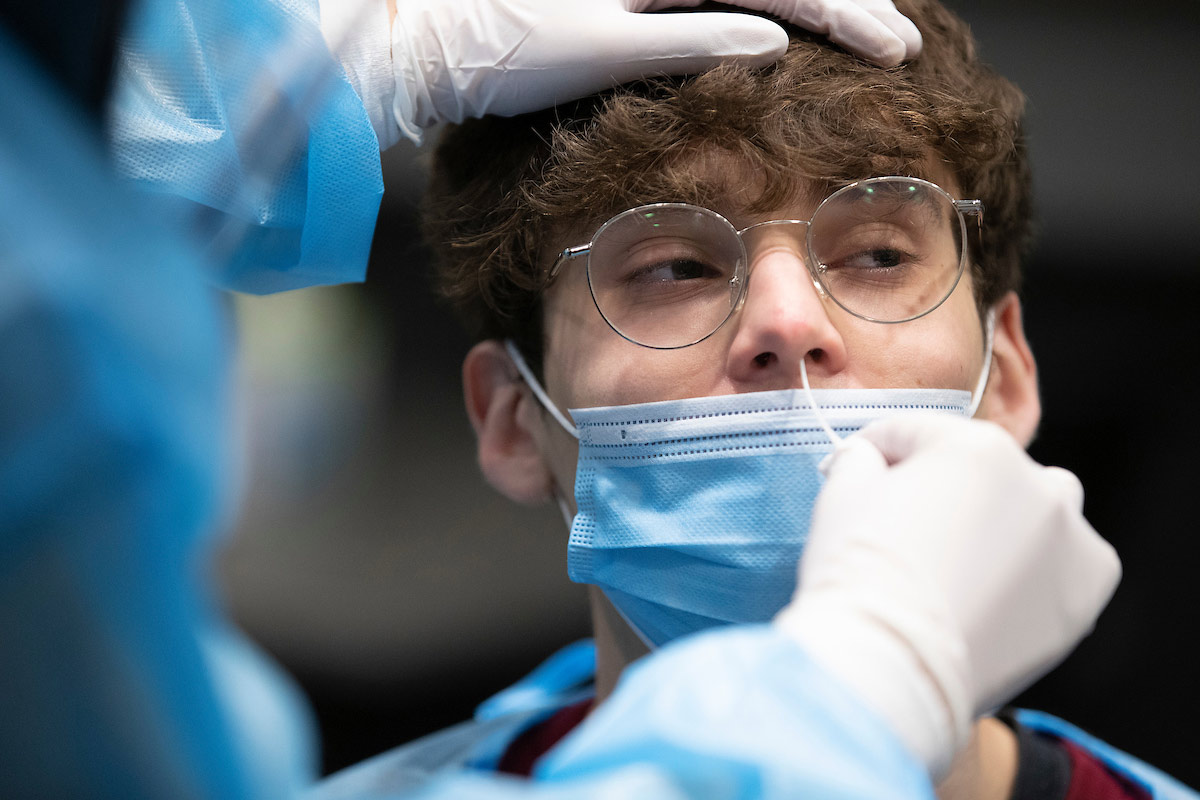 student workers assist in testing others for COVID-19 (coronavirus) at the UNO Testing Center