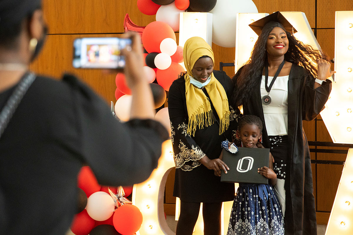 May Commencement: Photo Opportunities