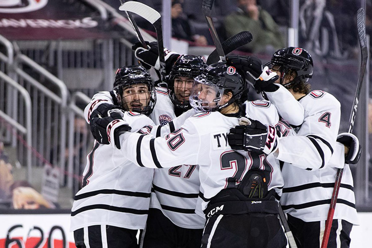 Omaha Hockey players celebrating