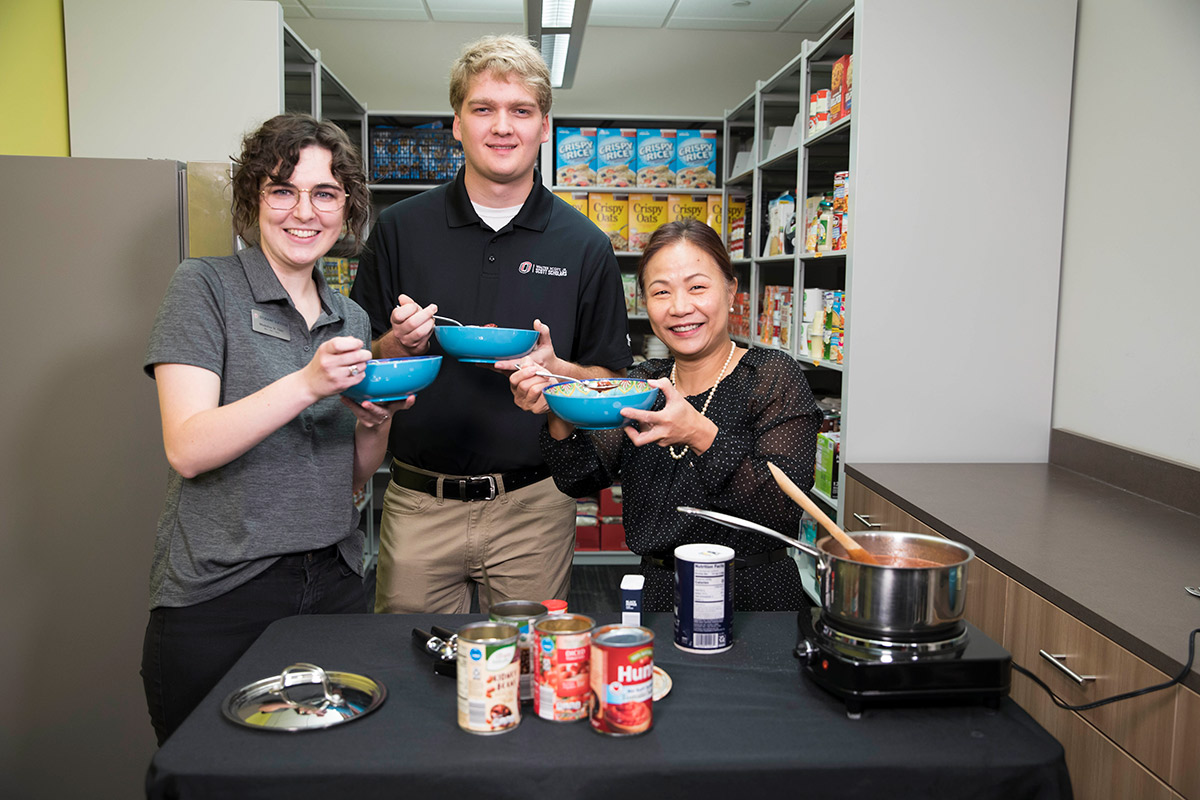 Chancellor Li at the Maverick Food Pantry