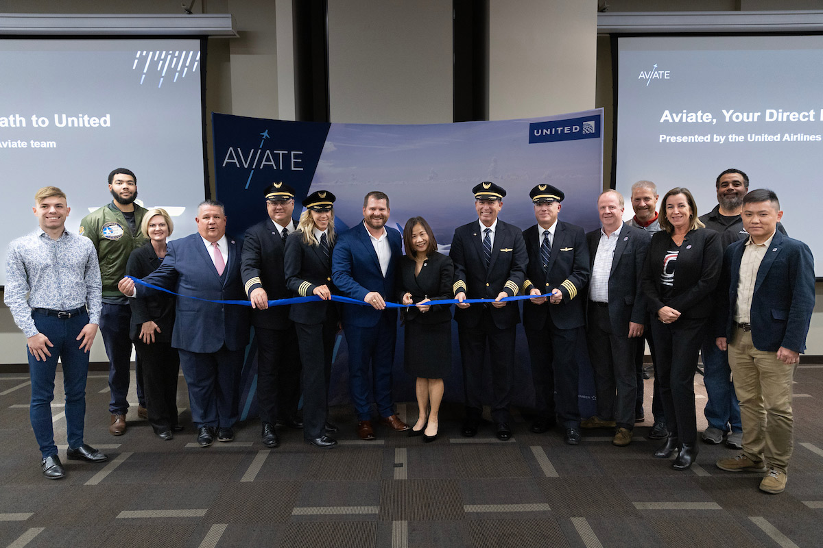 UNO Partnership with United Airlines to Provide Career Pathways to the Flight Deck