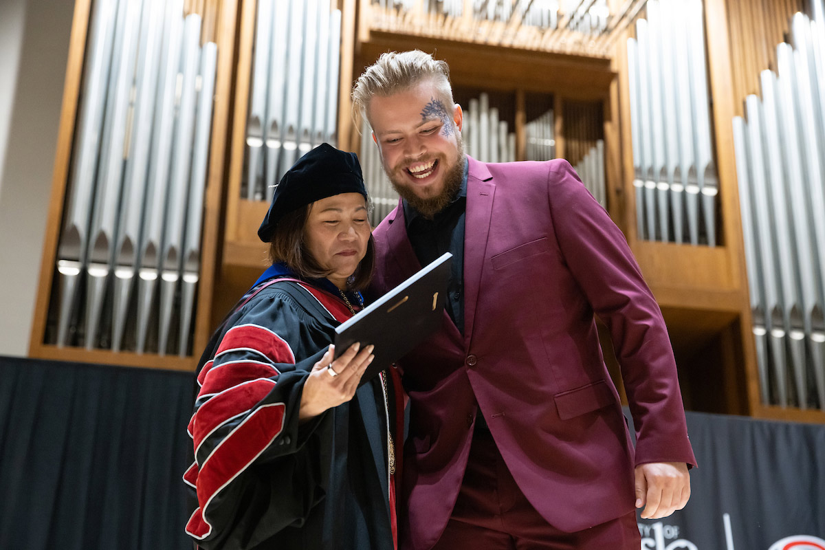 Gibney and Chancellor Li at the Student Honors Convocation