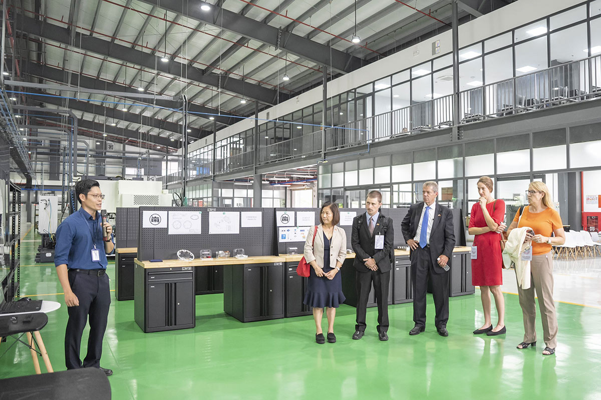 The Nebraska delegation visited the Advanced Manufacturing Center (AMC).