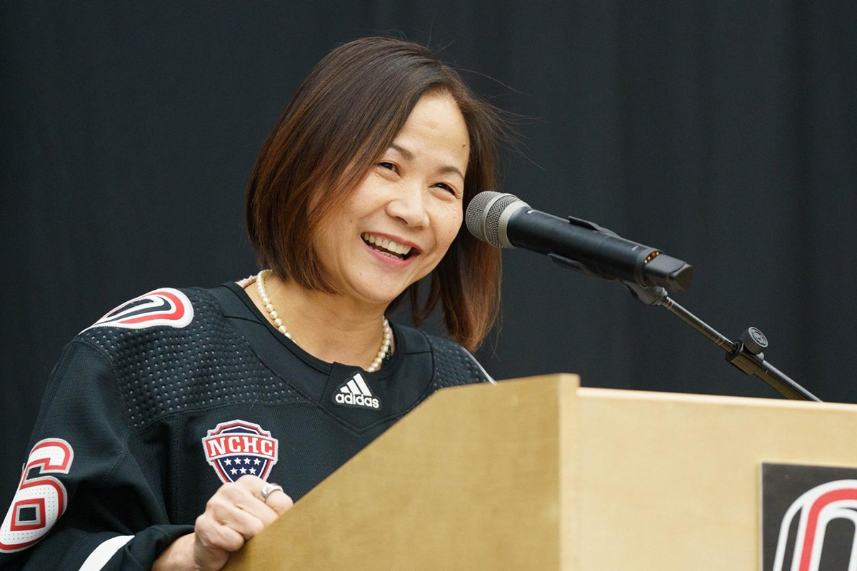 Chancellor Li hockey jersey