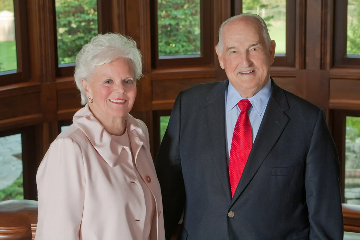 Suzanne & Walter Scott, Jr.