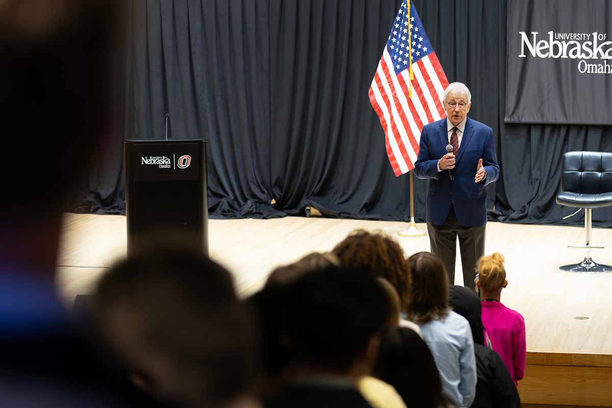 chuck hagel fields questions from students 