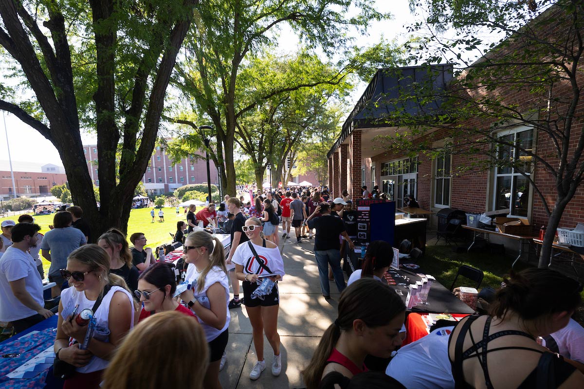 students attend MavFest on the Dodge Campus