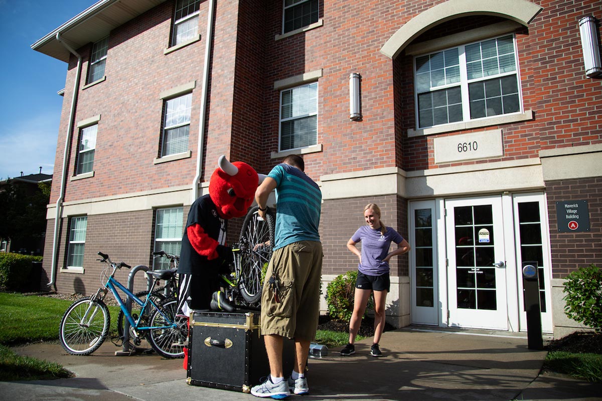 Durango helping at Maverick Move-In