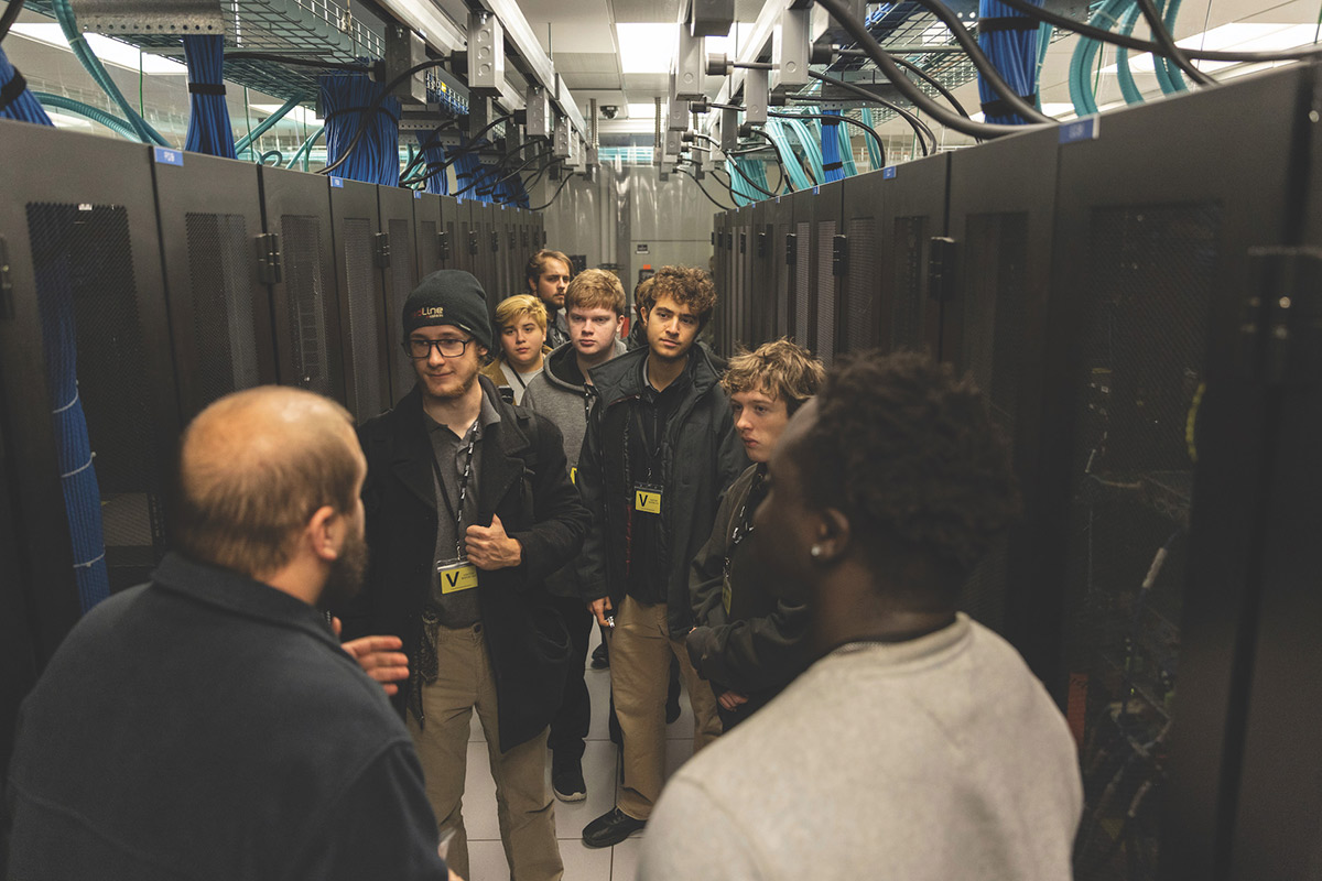 First-year UNO College of IS&T students tour and learn about Interpublic Group.