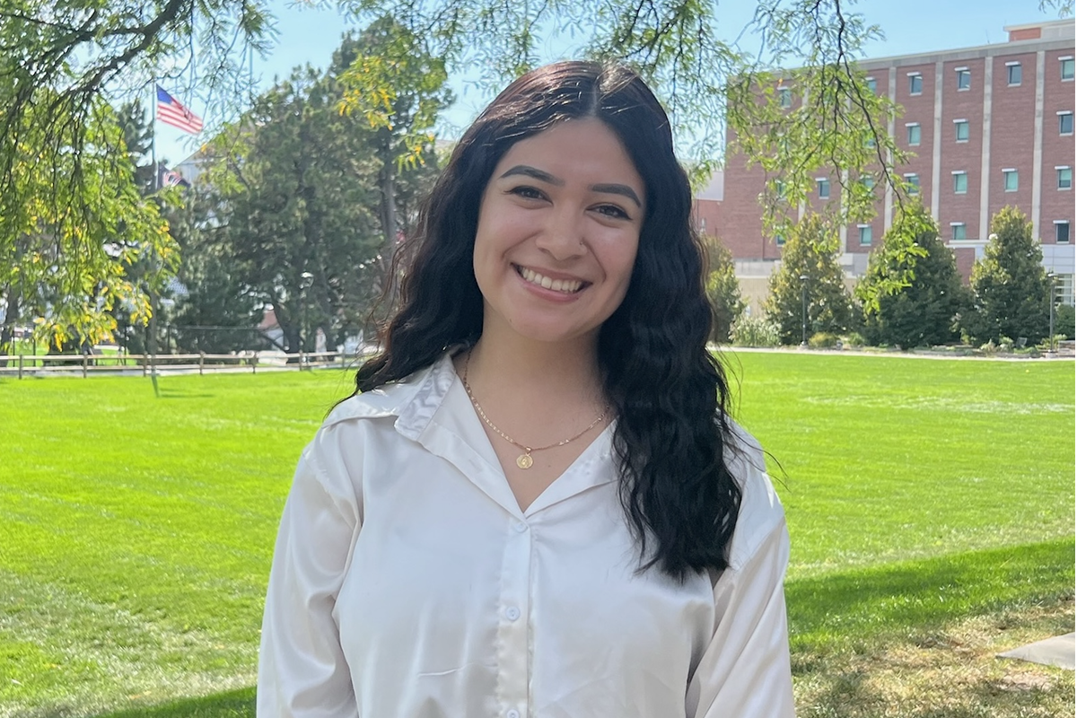 A photo of Ana Diaz-Orozco outdoors on the UNO campus.