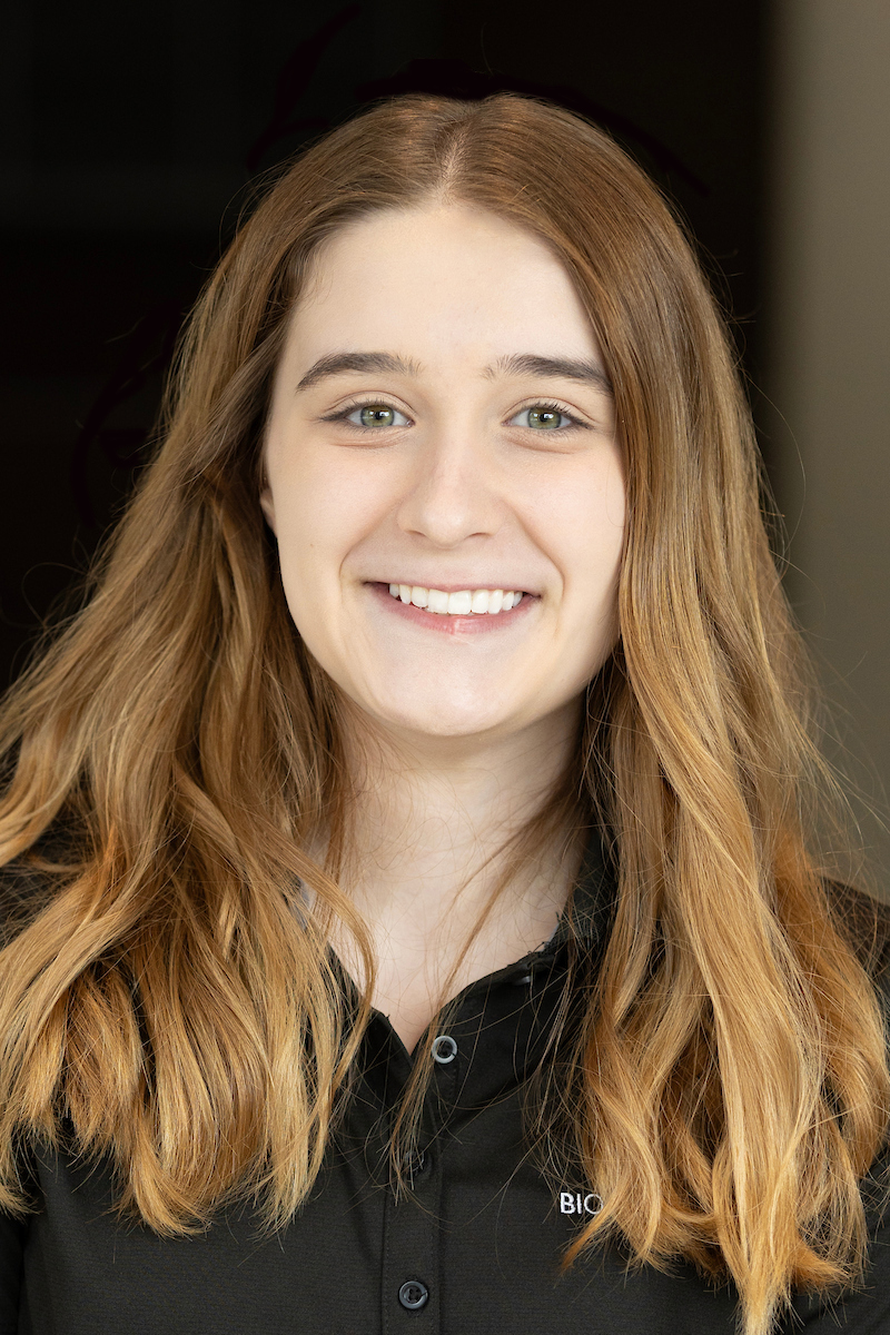 photo of Elizabeth Zermeno