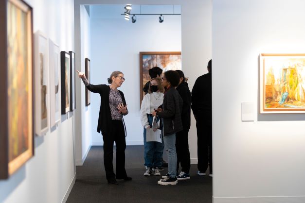 High school students tour Samual Bak Museum: The Learning Center