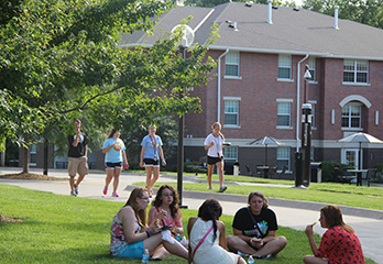 uno students talking