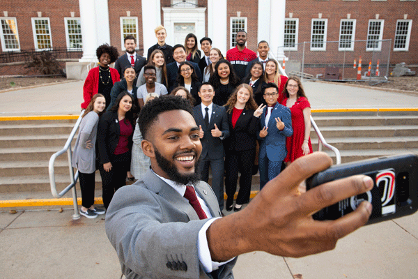 Vice President, Jabin Moore, takes a selfie with Freshman Leadership Council