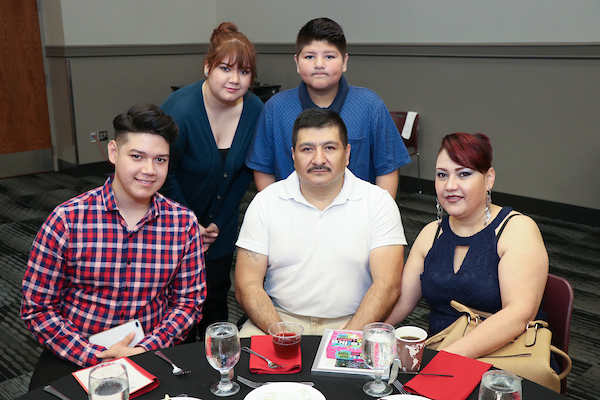 UNO student with their families