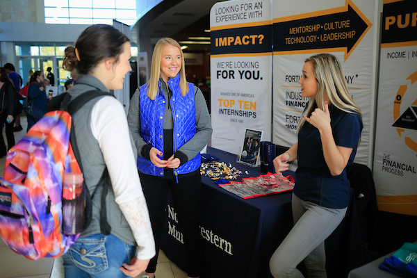 cba students at a career fair